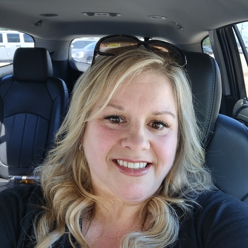 Meet your Posher, Stacy